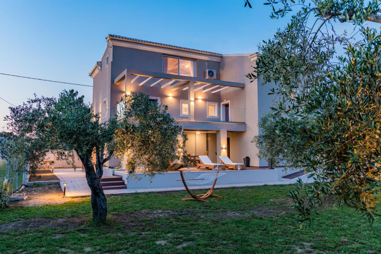 Melena Premium Suites Roda  Esterno foto