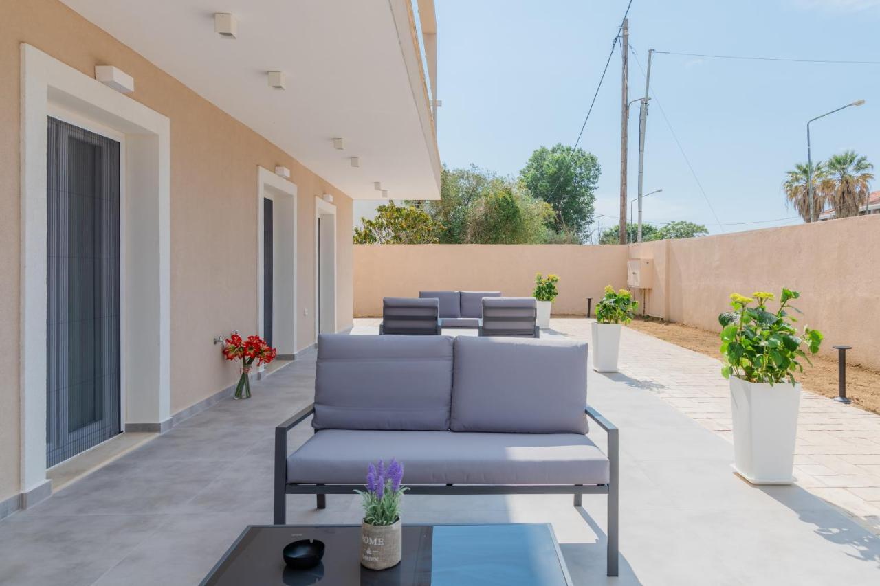 Melena Premium Suites Roda  Esterno foto